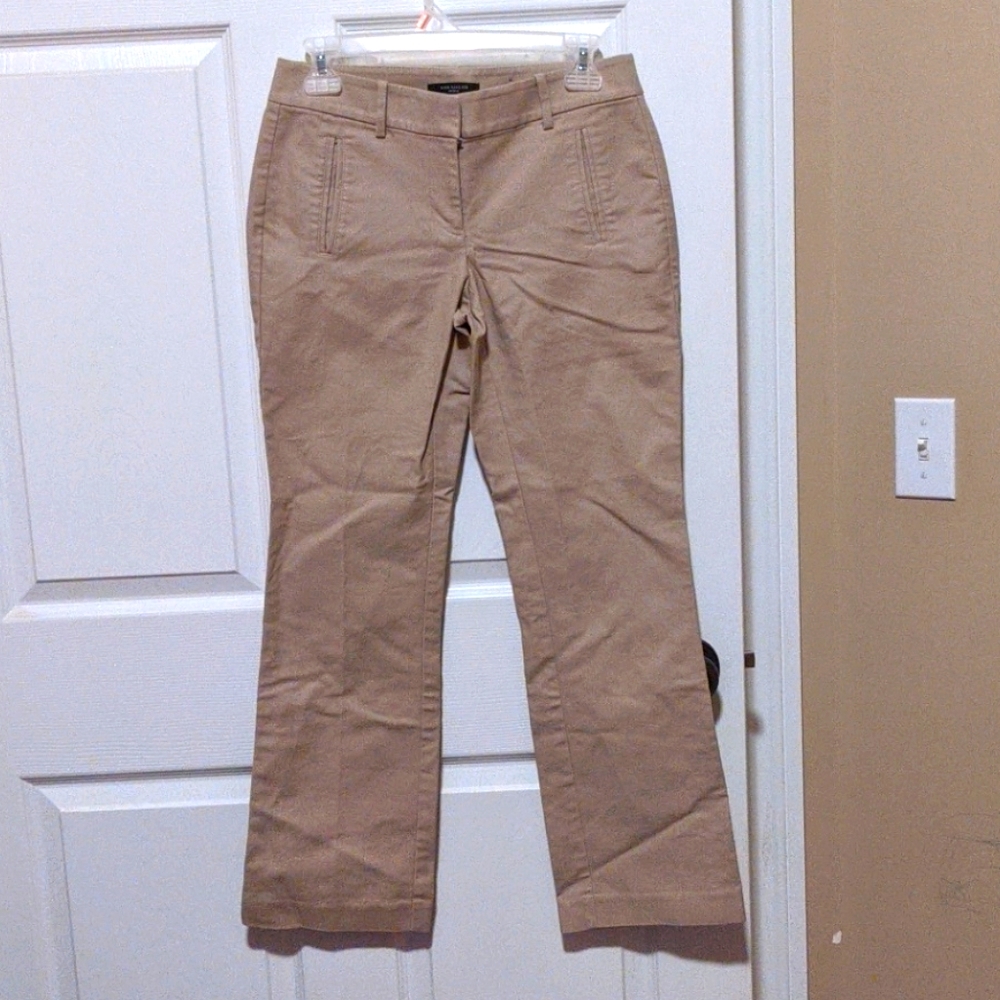 Ann taylor pants in great condition.